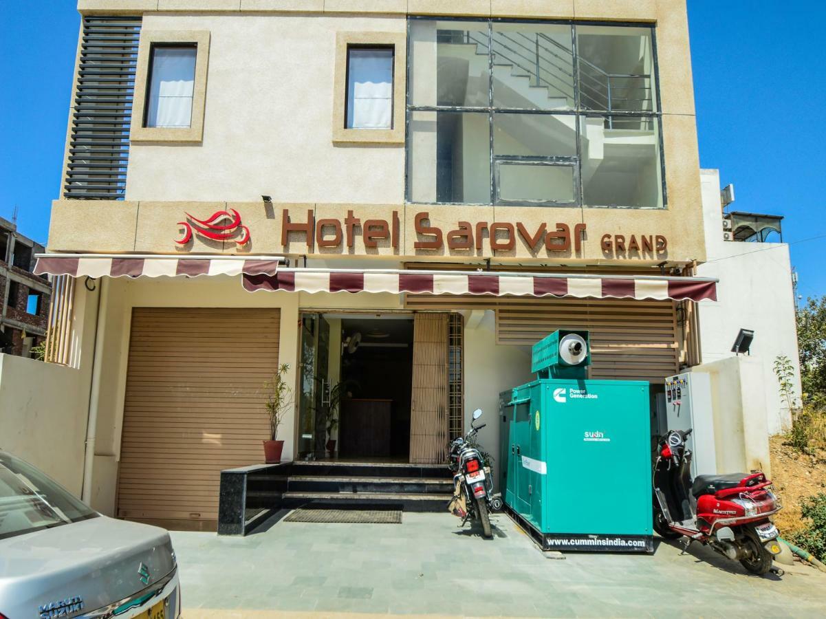 Capital O 35703 Hotel Sarovar Grand 우다이푸르 외부 사진